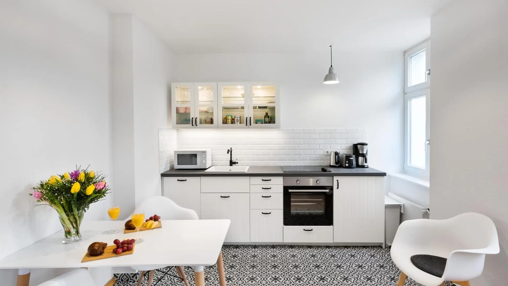 Thezion, Lovely 1 Bedroom Up To 3 Berlin Apartment
