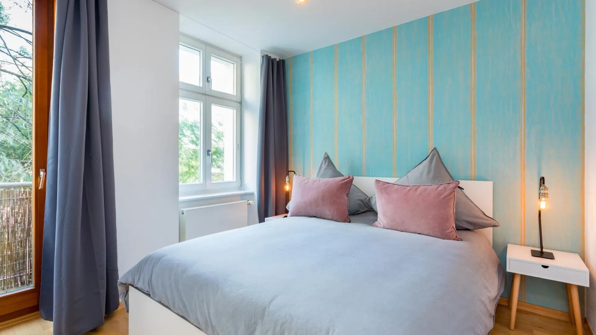 Thezion, Lovely 1 Bedroom Up To 3 Berlin Apartment